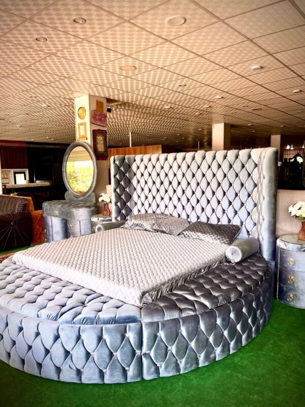 Goll poshing Bed