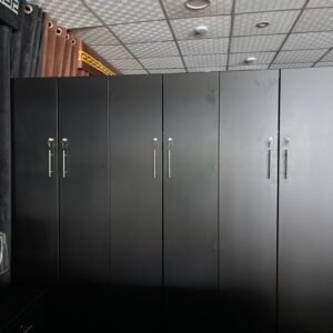 6 DOOR CUPBORD