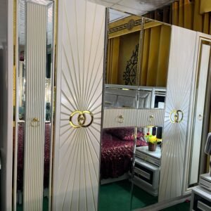 6 DOOR CUPBORD